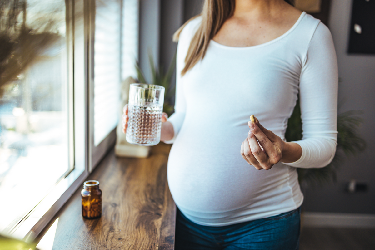 10 Folic Acid Side Effects You Should Be Aware of
